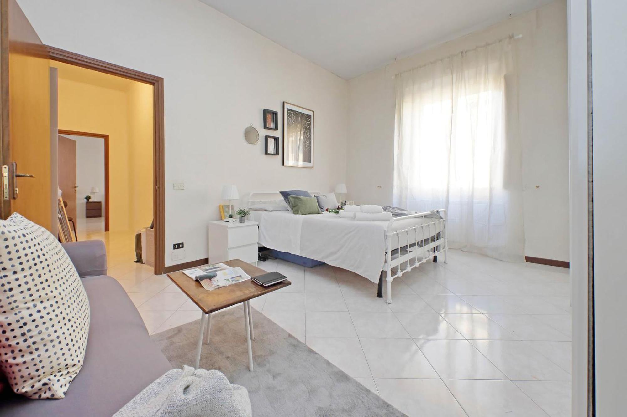 Giant Cola Di Rienzo Apartment Rom